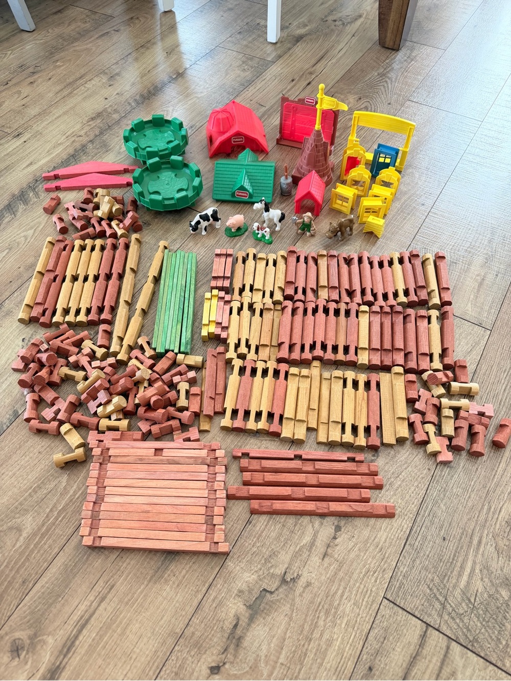Vintage Playskool Lincoln Logs Real Wood 222 Piece Castle Barn Windows Doors